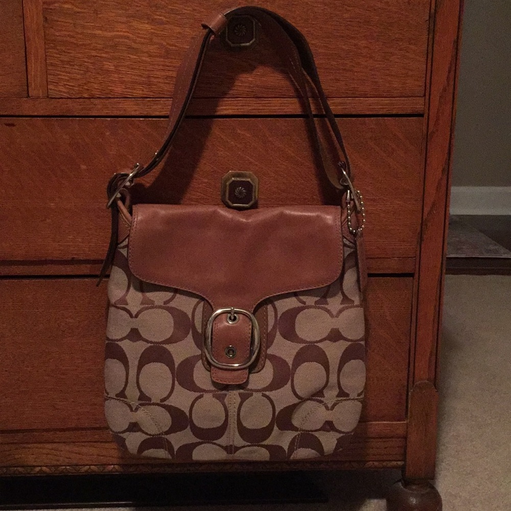 Coach shoulder bag